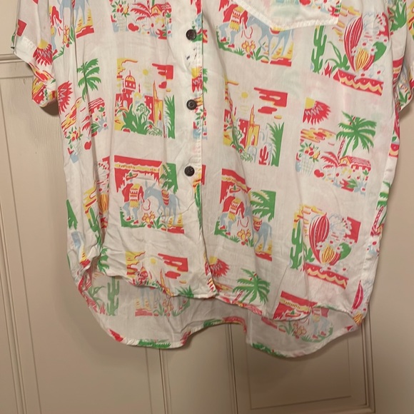 Vintage 1980s Hawaiian Tiki Luau Collared Shirt Top Blouse. Size: M USED!! - Picture 3 of 10